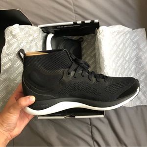 NWT lululemon Chargefeel Mid Shoe